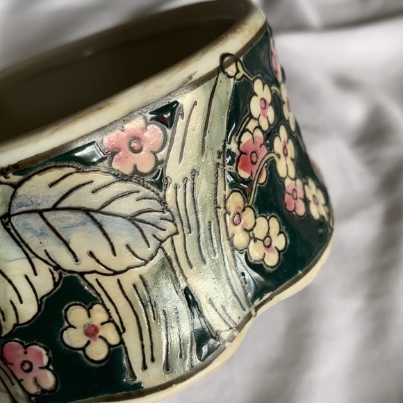 Vintage Floral Chinoiserie Trinket Box - Picture 7 of 15